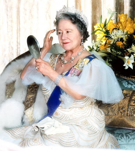 queen elizabeth 2 wedding dress. Queen Elizabeth II#39;s mother